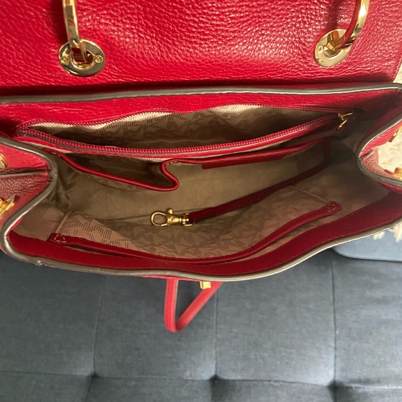 Michael Kors Red leather purse - Picture 4 of 6